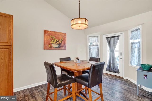 2202 WEEPING WILLOW LN, Mount Joy, PA 17552