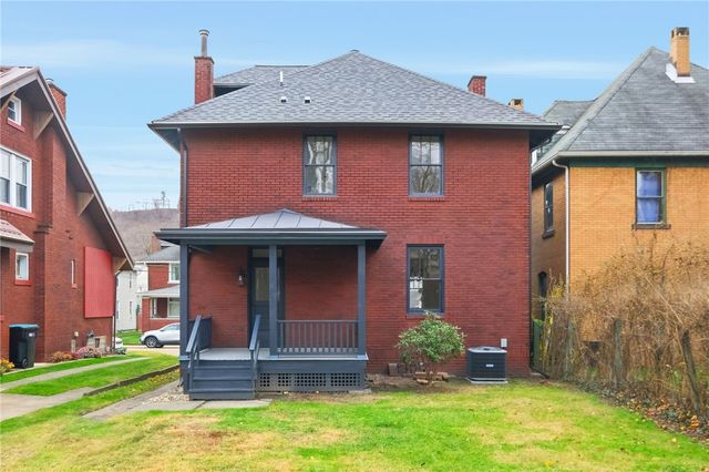 511 E 2nd Ave, Tarentum, PA 15084