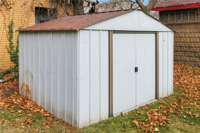 511 E 2nd Ave, Tarentum, PA 15084