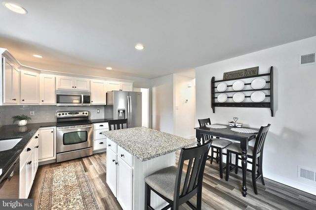 604 BARTLETT DR, Dallastown, PA 17313