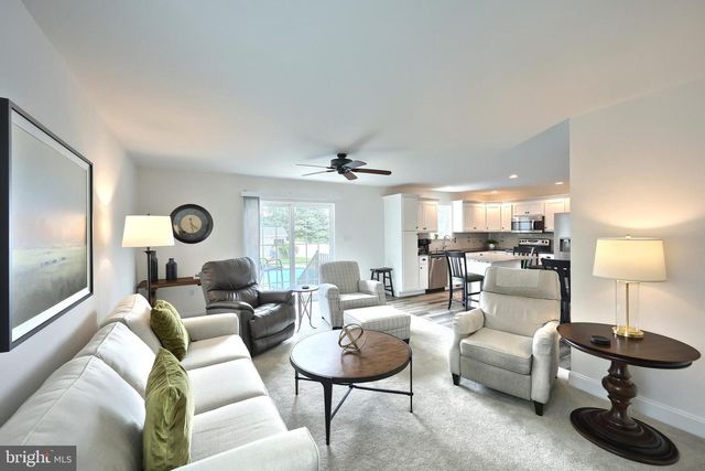 604 BARTLETT DR, Dallastown, PA 17313