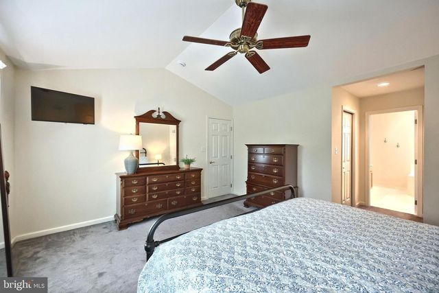 604 BARTLETT DR, Dallastown, PA 17313