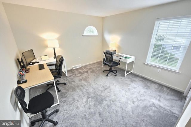 604 BARTLETT DR, Dallastown, PA 17313