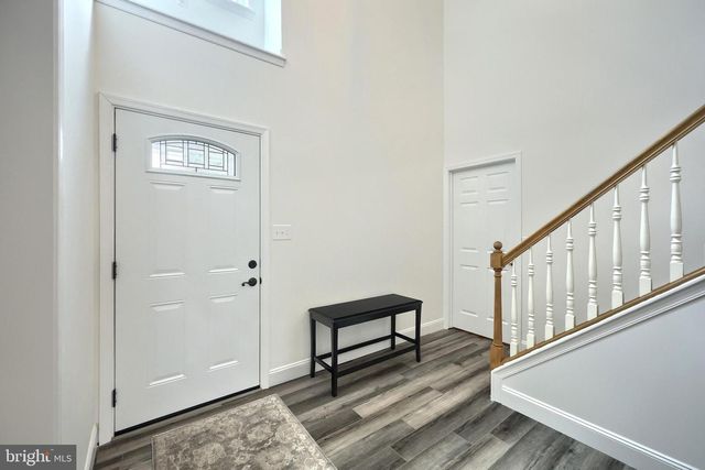 604 BARTLETT DR, Dallastown, PA 17313