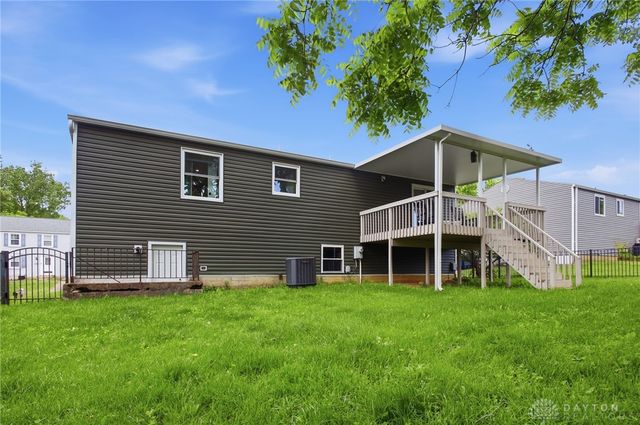 5490 S Gander Road, Dayton, OH 45424