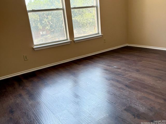 5451 Champions Hill, San Antonio, TX 78233