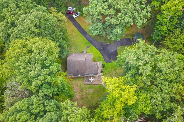 30 Forest Glen Road, Pine Bush, NY 12566