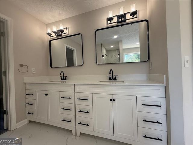 10030 Lauren Hall Court, Alpharetta, GA 30022