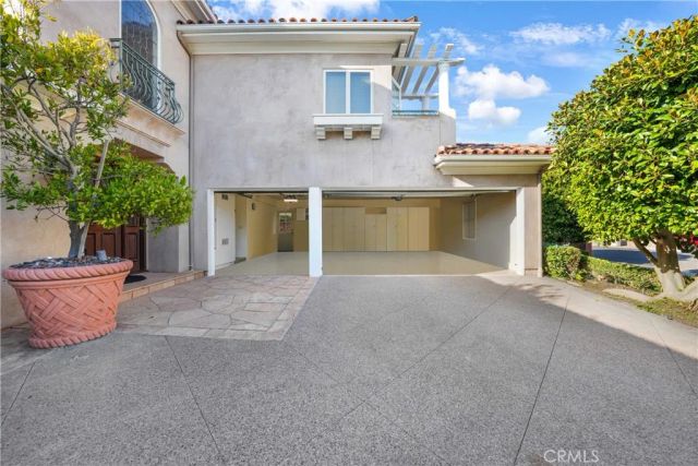 16351 Spartan Circle, Huntington Beach, CA 92649