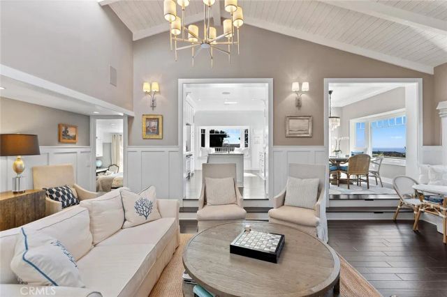 26 S Portola, Laguna Beach, CA 92651