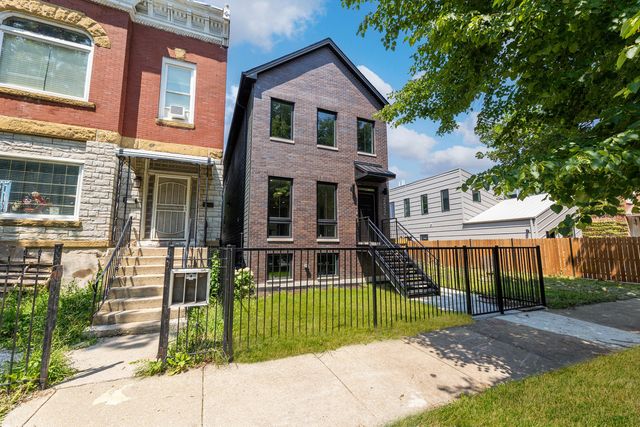 2832 W WILCOX Street, Chicago, IL 60612
