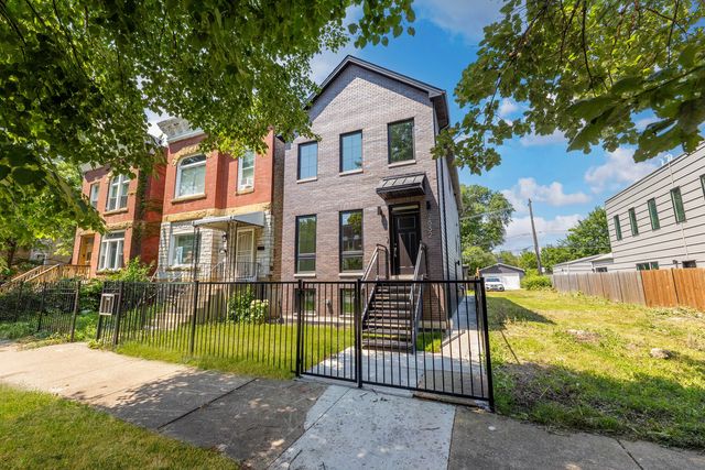 2832 W WILCOX Street, Chicago, IL 60612