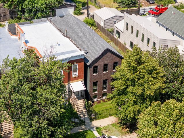 2832 W WILCOX Street, Chicago, IL 60612
