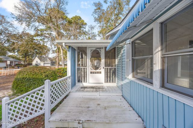 410 Water Oak Wynd SW, Sunset Beach, NC 28468