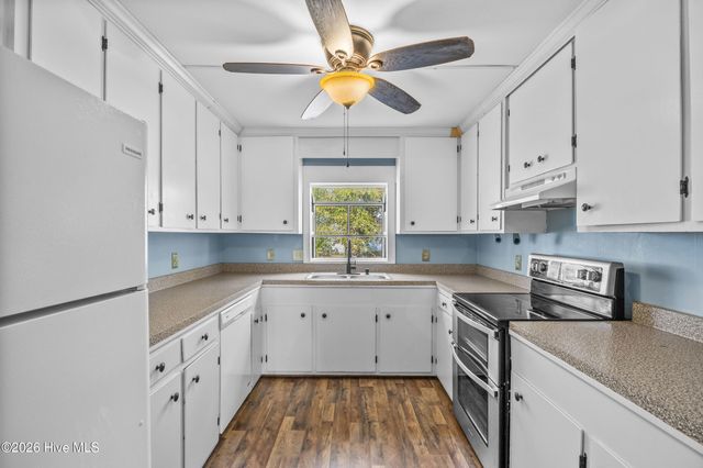 410 Water Oak Wynd SW, Sunset Beach, NC 28468