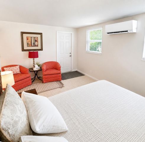 1243 NE 12th Avenue A-b, Fort Lauderdale, FL 33304