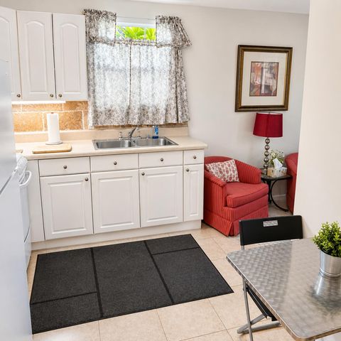 1243 NE 12th Avenue A-b, Fort Lauderdale, FL 33304