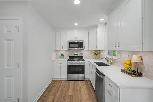 212 Kiowa Court SE, Acworth, GA 30102