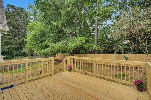 212 Kiowa Court SE, Acworth, GA 30102