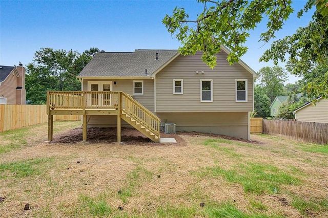 212 Kiowa Court SE, Acworth, GA 30102