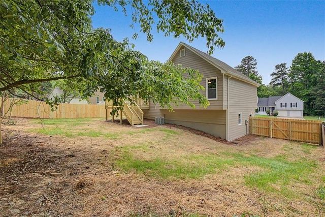 212 Kiowa Court SE, Acworth, GA 30102
