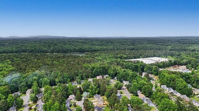 212 Kiowa Court SE, Acworth, GA 30102