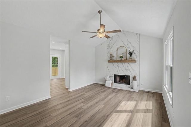 212 Kiowa Court SE, Acworth, GA 30102