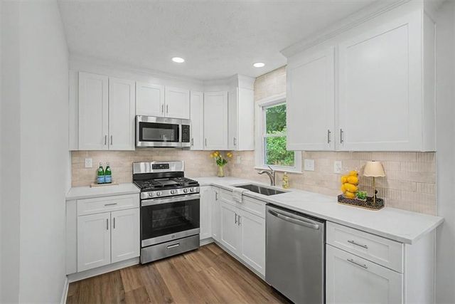 212 Kiowa Court SE, Acworth, GA 30102