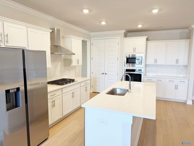 218 Stockyard Circle, Madison, AL 35757