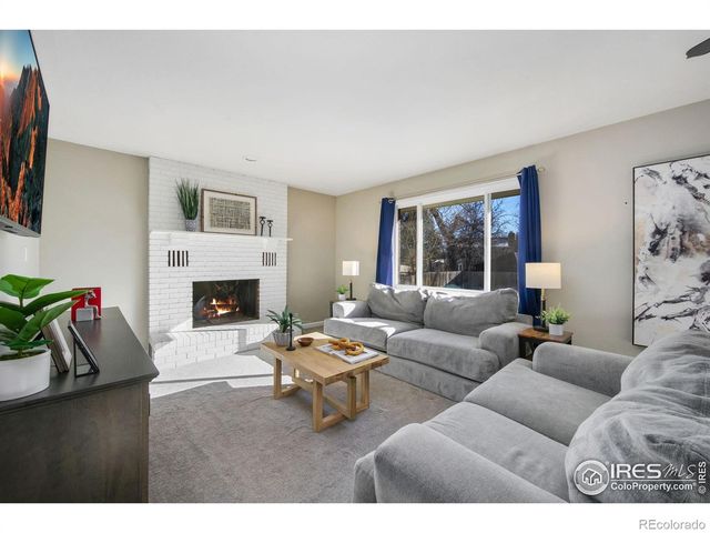 2042 44th Avenue, Greeley, CO 80634