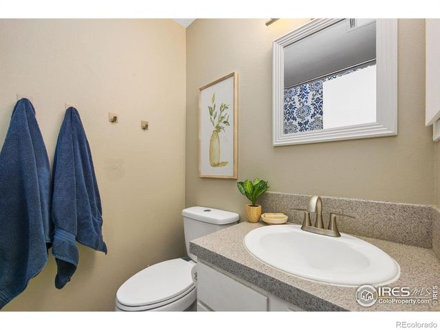 2042 44th Avenue, Greeley, CO 80634