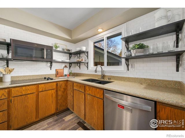 2042 44th Avenue, Greeley, CO 80634
