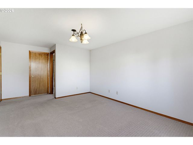 12641 Sw OVERGAARD St, Portland, OR 97224