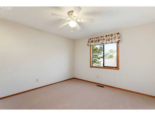 12641 Sw OVERGAARD St, Portland, OR 97224