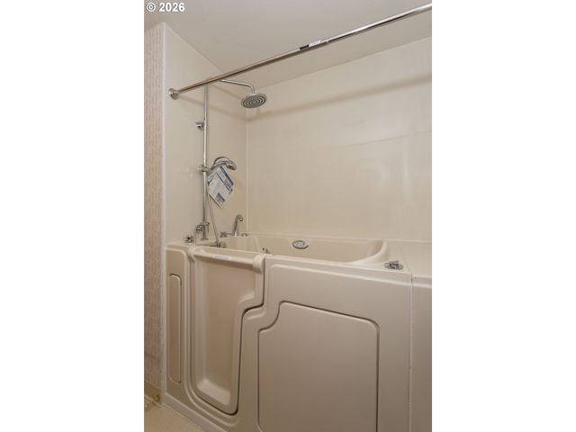 12641 Sw OVERGAARD St, Portland, OR 97224