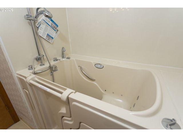 12641 Sw OVERGAARD St, Portland, OR 97224