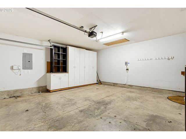 12641 Sw OVERGAARD St, Portland, OR 97224