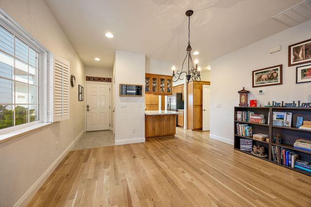 2096 Creek Drive, Ashland, OR 97520