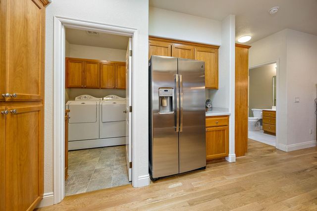 2096 Creek Drive, Ashland, OR 97520