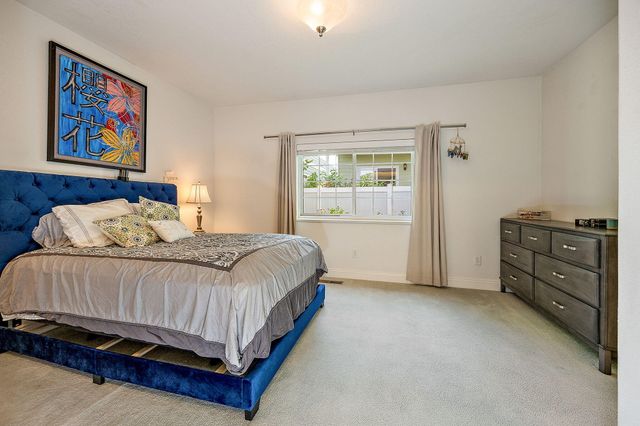 2096 Creek Drive, Ashland, OR 97520