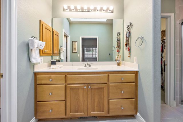 2096 Creek Drive, Ashland, OR 97520