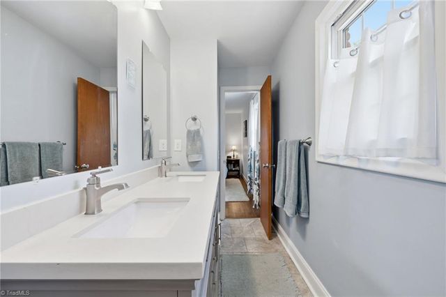 4871 Westchester Road, Winston-salem, NC 27103