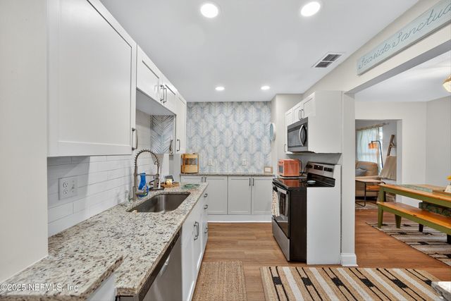 2712 CHERRYWOOD Road, Jacksonville, FL 32210