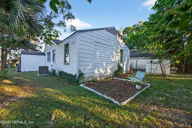 2712 CHERRYWOOD Road, Jacksonville, FL 32210