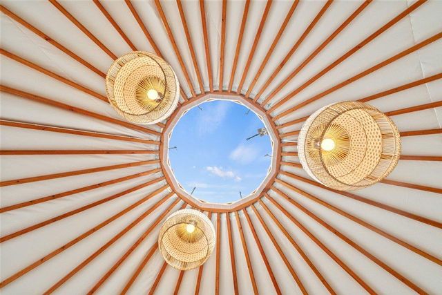 321 Lea LN, Wimberley, TX 78676