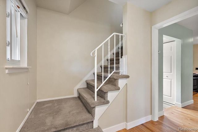 754 W Baker Avenue, Commerce Twp, MI 48017