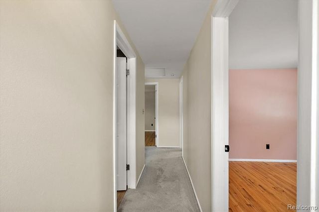 754 W Baker Avenue, Commerce Twp, MI 48017