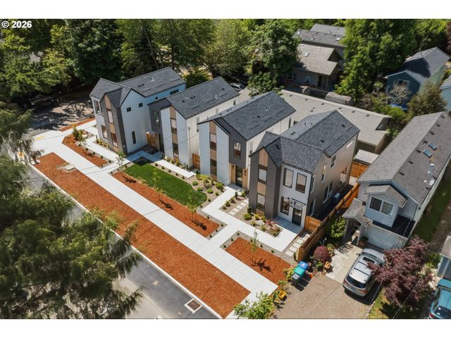 9421 N Macrum Ave, Portland, OR 97203