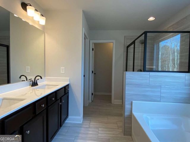 72 Station Overlook Drive, Auburn, GA 30011