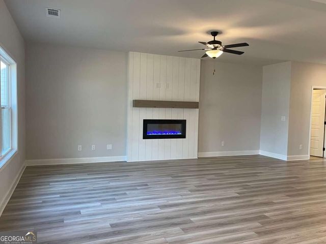 72 Station Overlook Drive, Auburn, GA 30011